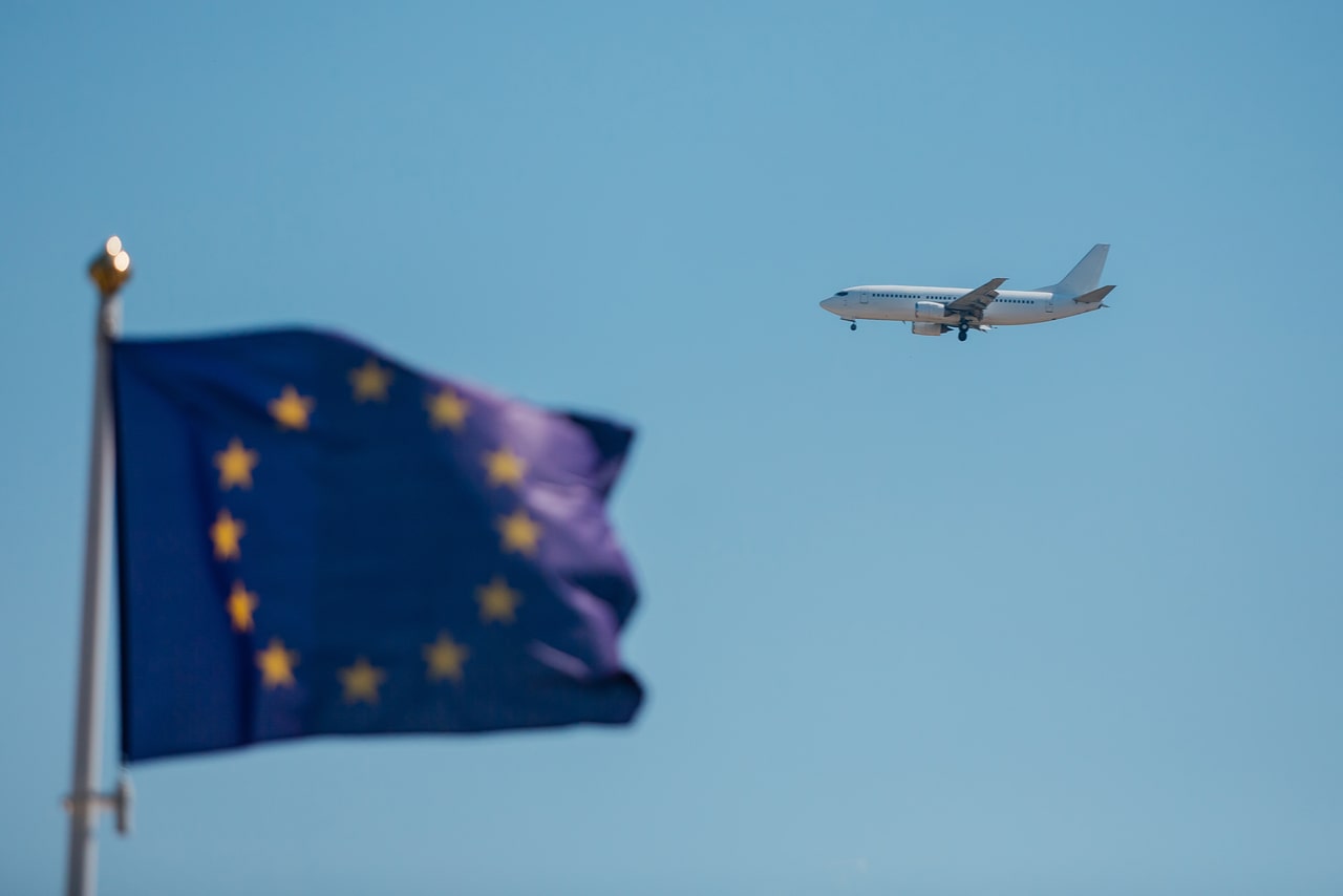 المجلس الأوروبي يوصي بإزالة سنغافورة وأوكرانيا من قائمة قائمة السفر الآمن للاتحاد الأوروبي