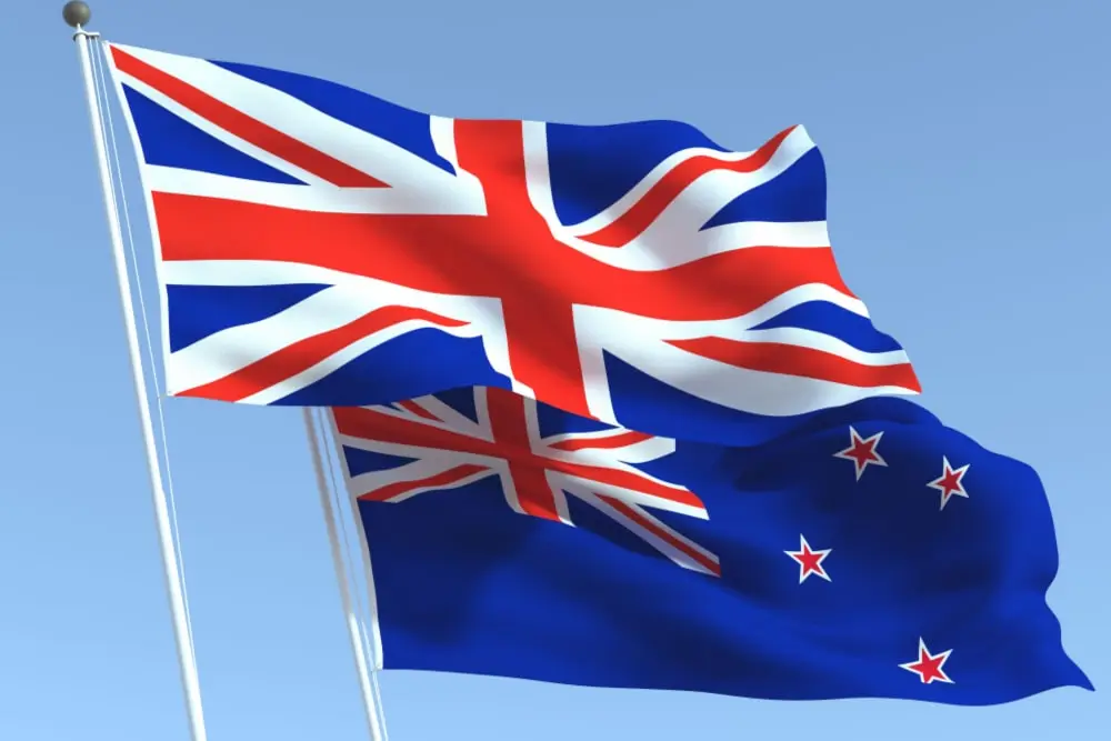 بريطانيا ونيوزيلندا تتفقان على توسيع نطاق برنامج تنقل الشباب وتأشيرة العمل أثناء العطلات