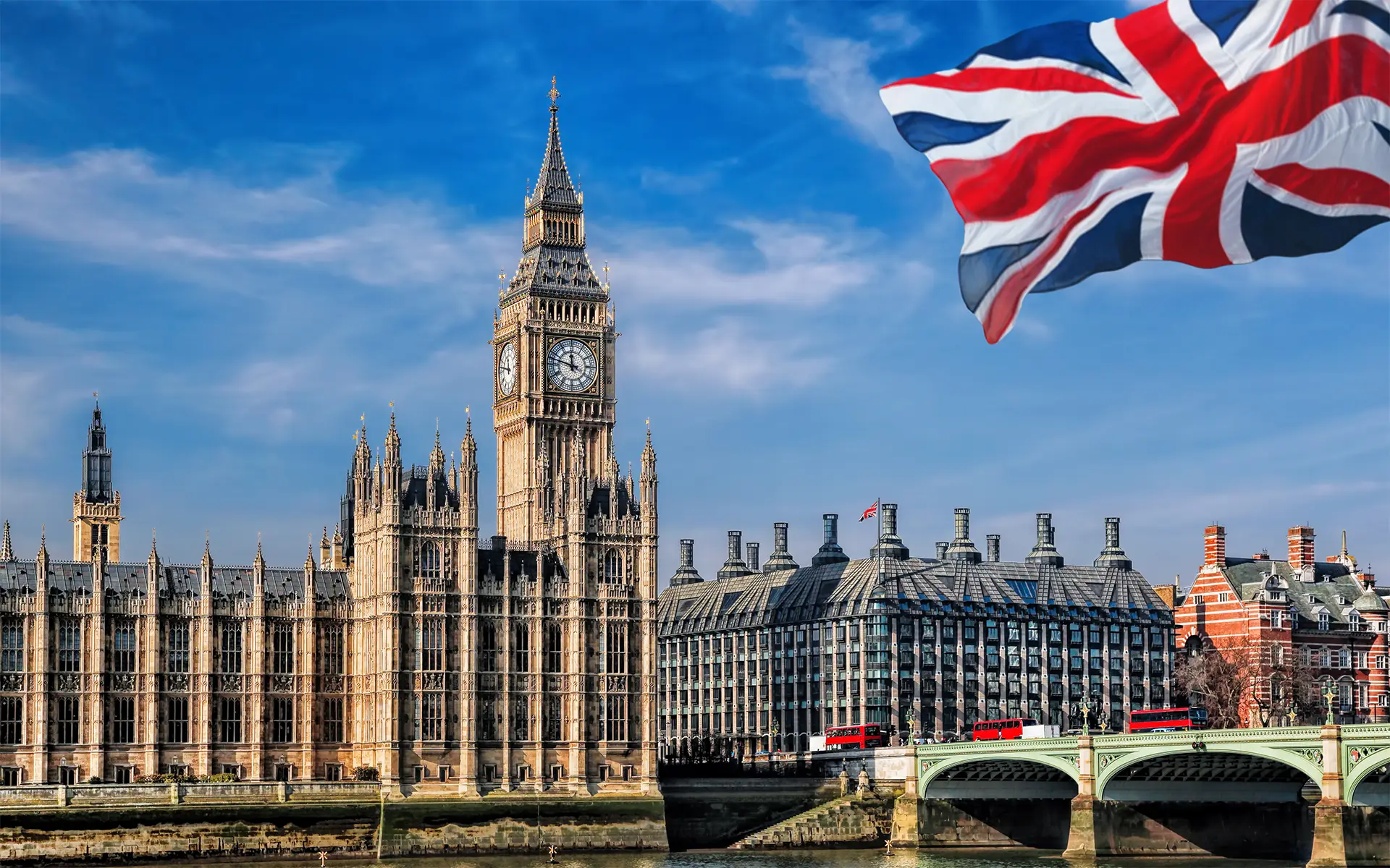 مقابل 10 جنيهات إسترلينية: بريطانيا تكشف عن تكلفة تصريح السفر الإلكتروني لمواطني دول الخليج والأردن